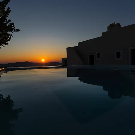 Astraea House Fira (Santorini)